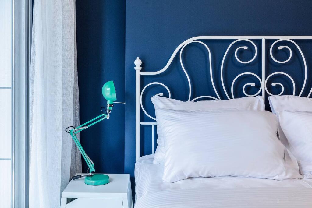 Stella Stays Modern 2 BDR Dubai Tecom Netflix Pool - thumb 7