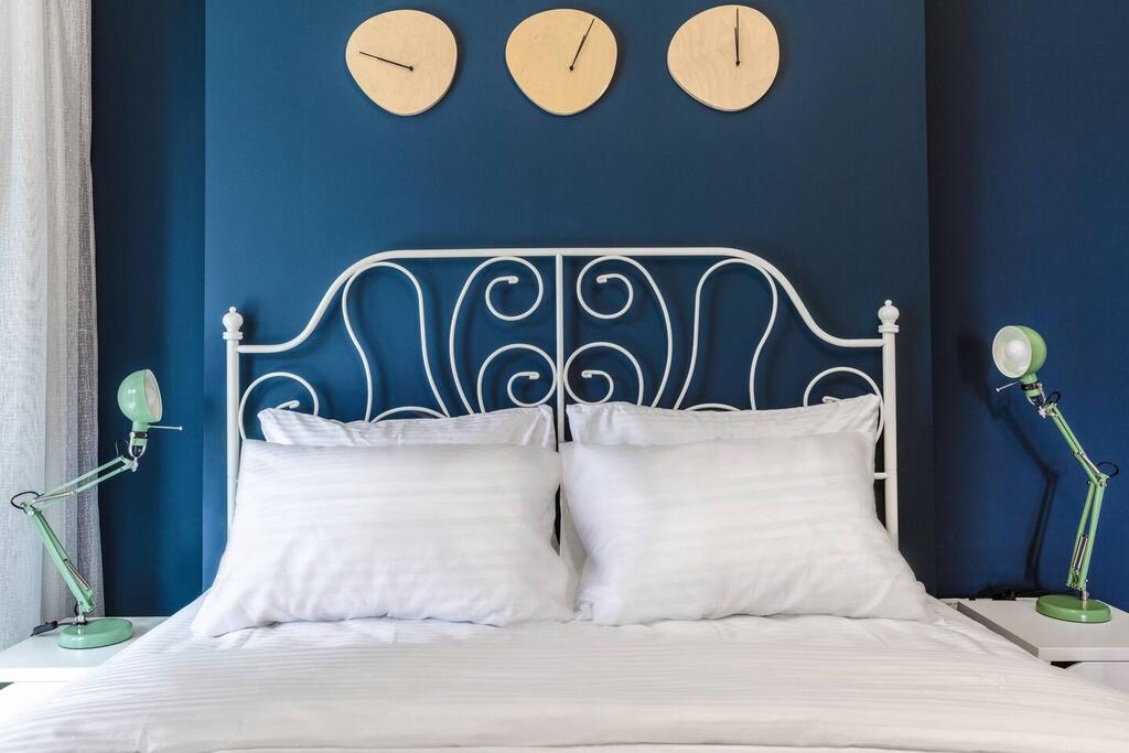 Stella Stays Modern 2 BDR Dubai Tecom Netflix Pool - thumb 1