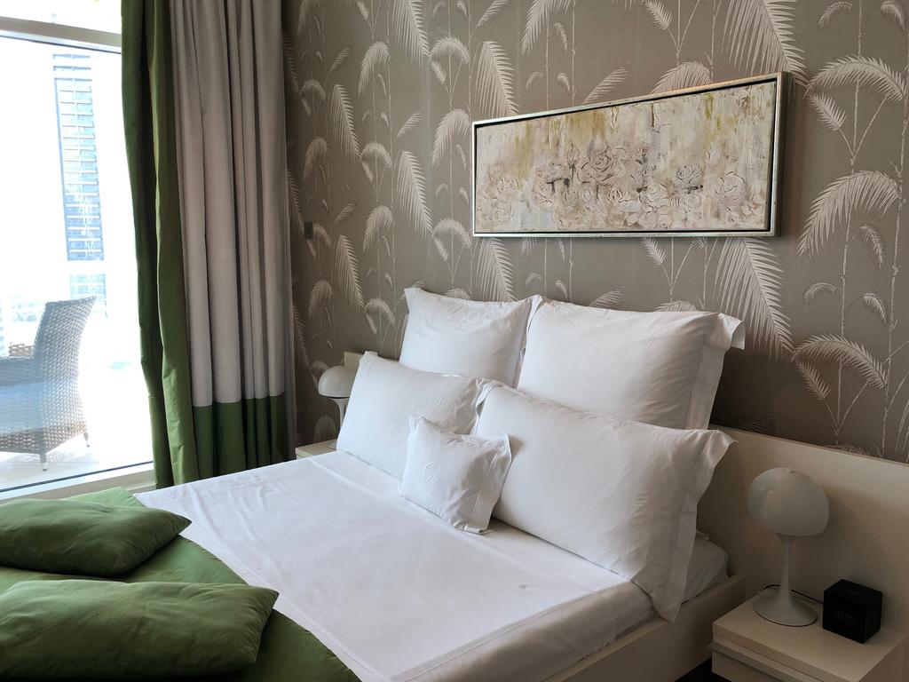 Stunning Dubai Marina Apartment - thumb 0