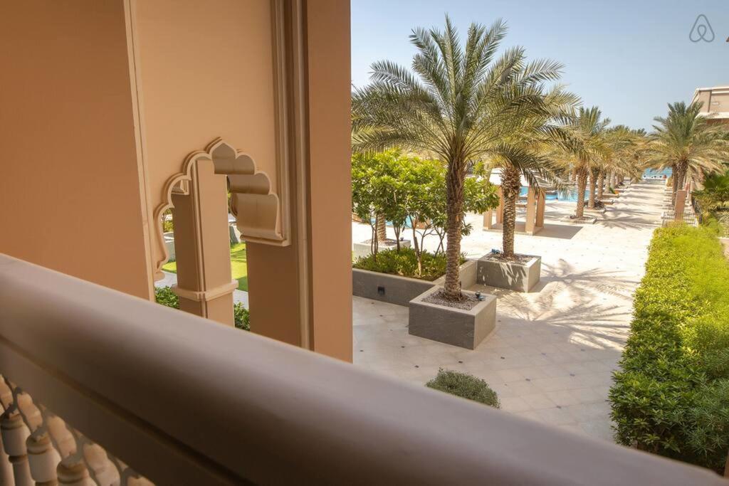 Taj Grandeur Residence, Beach Access - Luton Vacation Homes - thumb 5