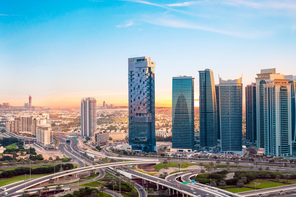 Taj Jumeirah Lakes Towers - thumb 0