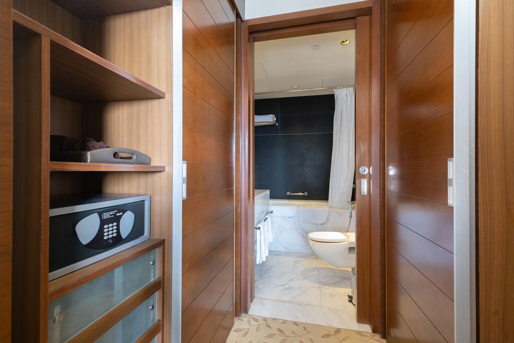 The Address Dubai Mall Stunning Studio Partial BurjView - thumb 4