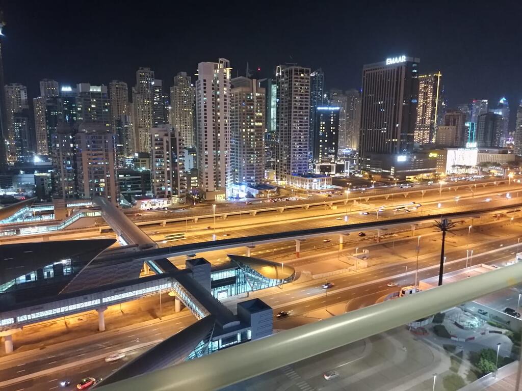 Upgraded Studio Next To Metro With Balcony - thumb 3