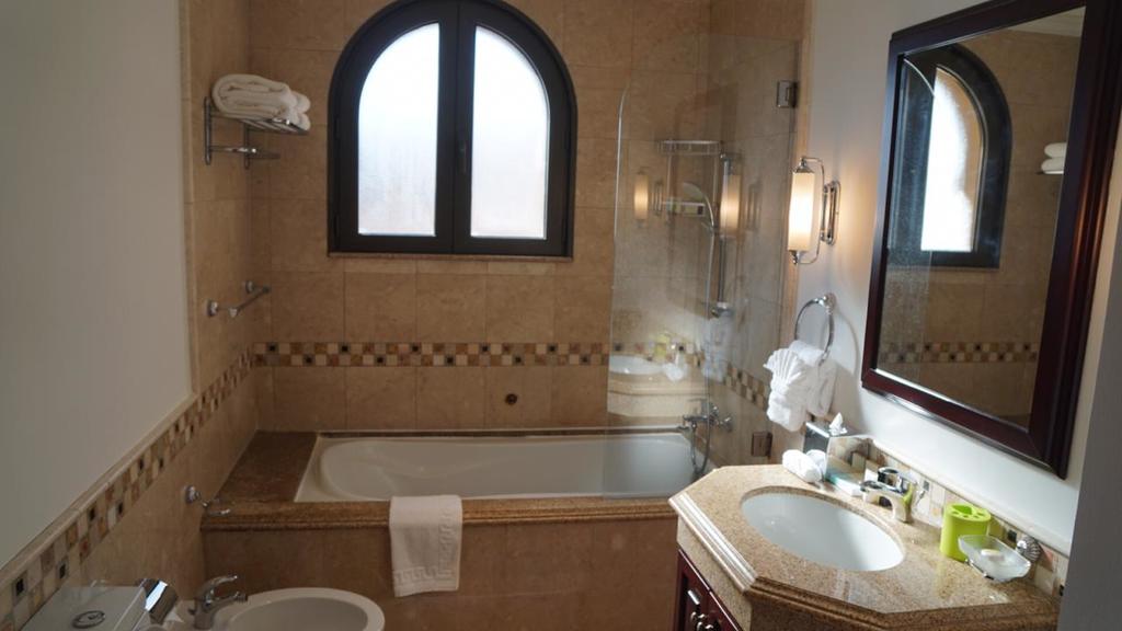 VILLA MEERA - LUXURY SIGNATURE VILLA - thumb 4