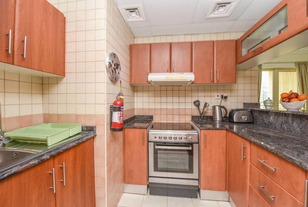 Waking To Breath Taking Water & Tranquil Views 3BR - thumb 5