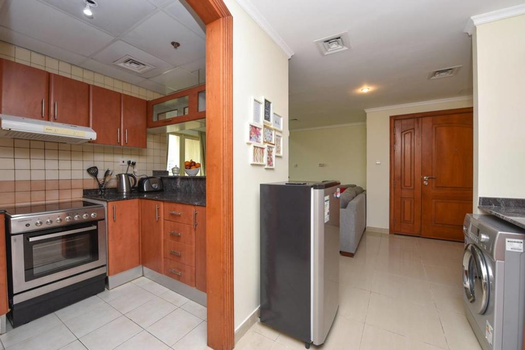 Waking To Breath Taking Water & Tranquil Views 3BR - thumb 4