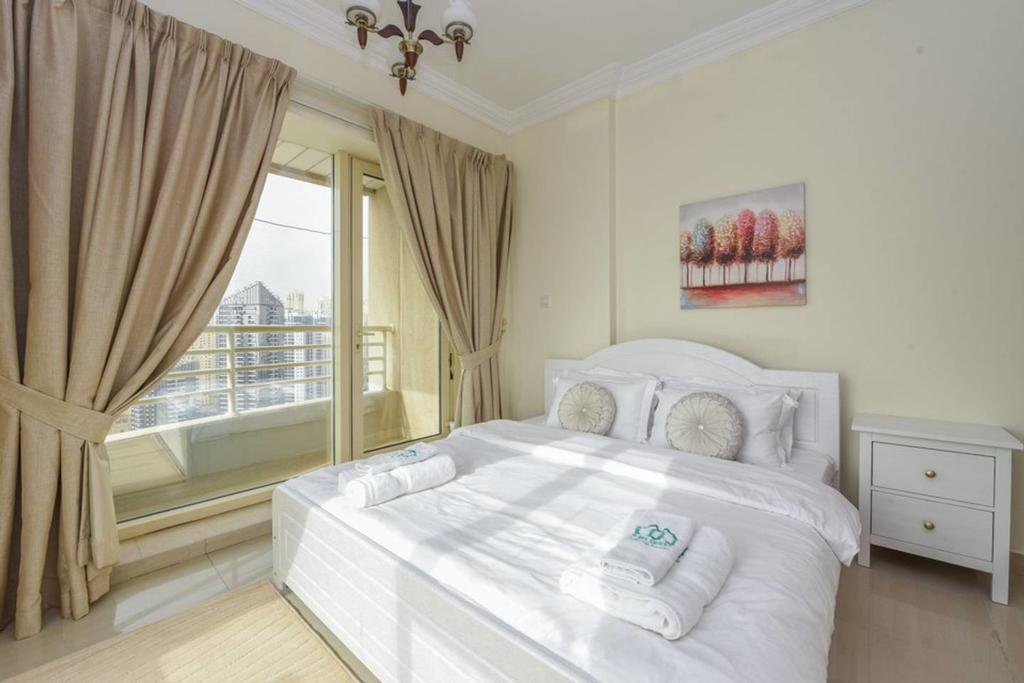 Waking To Breath Taking Water & Tranquil Views 3BR - thumb 7