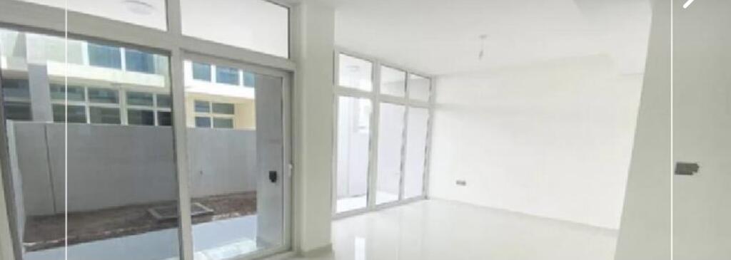 Ø¯Ø¨ÙŠ Ù…Ù†Ù‚Ø·Ø© Ø§Ù„ÙŠÙØ±Ø© 2 - thumb 2