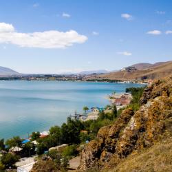 Sevan Lake Accommodation Dubai