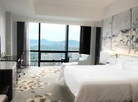 Huaqiang Plaza Hotel Shenzhen, Enjoy Complimentary Mini Bar & Night Snack, Add breakfast - enjoy complimentary afternoon tea Accommodation Dubai