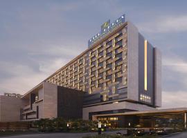 The Leela Ambience Convention Hotel Delhi Accommodation Dubai
