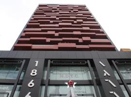 1866 Court & Suites Hotel Accommodation Dubai