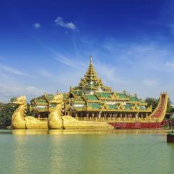 Kandawgyi Lake, Yangon Accommodation Dubai