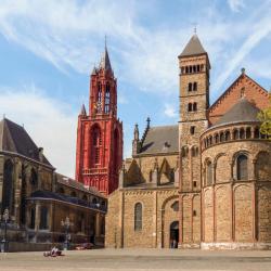Maastricht Accommodation Dubai