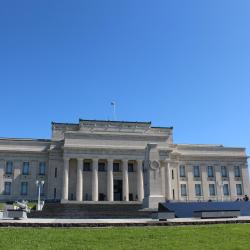 Auckland War Memorial Museum, Auckland Accommodation Dubai
