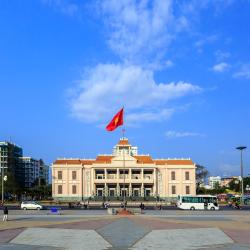 2/4 Square, Nha Trang Accommodation Dubai